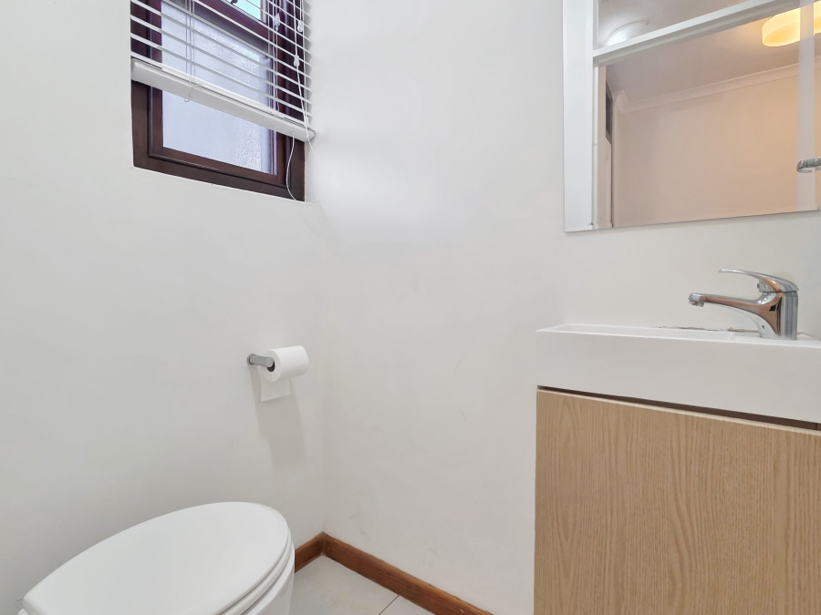 3 Bedroom Property for Sale in Zonnebloem Western Cape